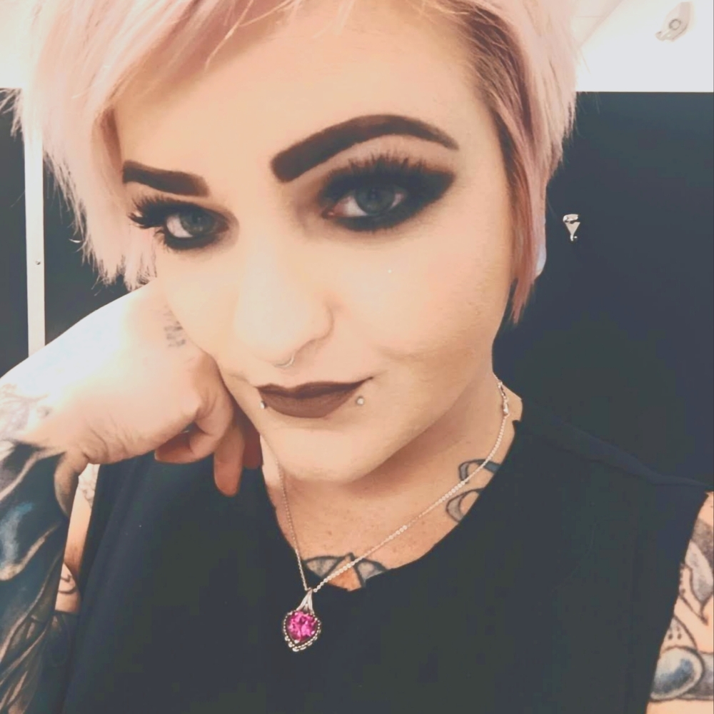 Meet your Posher, Jenee